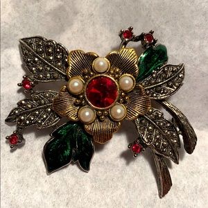 Vintage Avon flower crystals enamel brooch Amazing